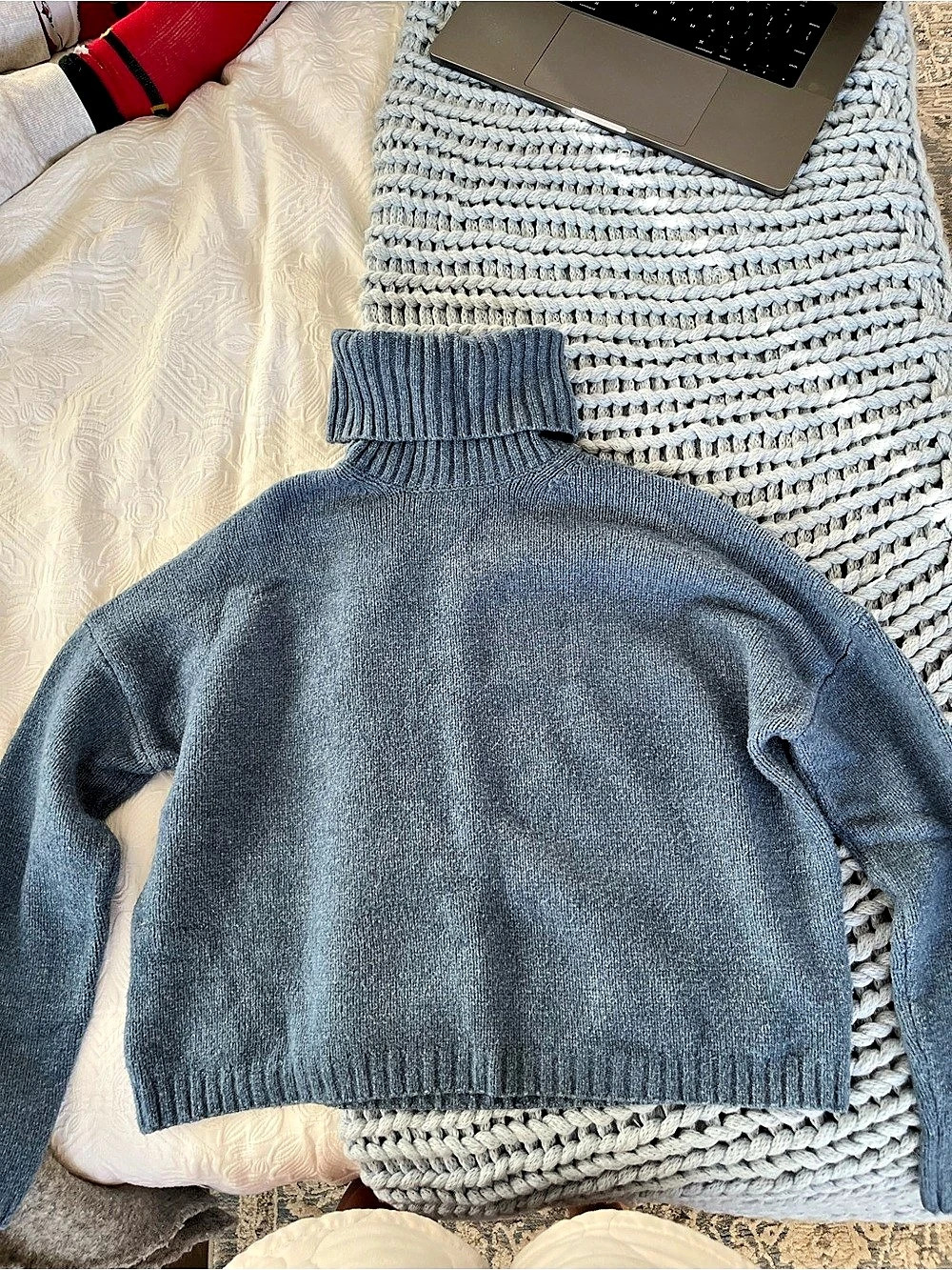 Abercrombie Blue Turtleneck Sweater Size XXS
